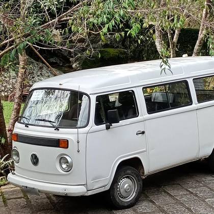 VOLKSWAGEN KOMBI 1.6 MI STD LOTAÇÃO 8V GASOLINA 3P MANUAL VOLKSWAGEN KOMBI 1.6 MI STD LOTAÇÃO 8V GASOLINA 3P MANUAL